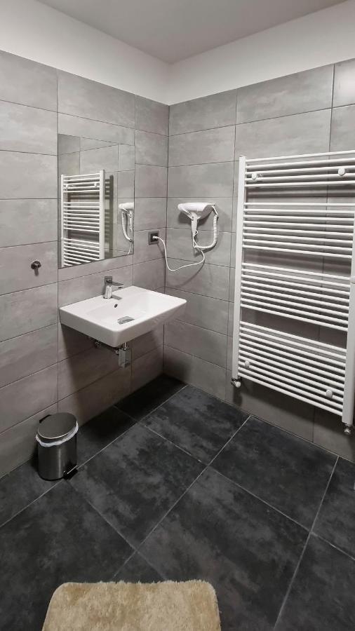 Novohradska Hotel Ceske Budejovice Ngoại thất bức ảnh