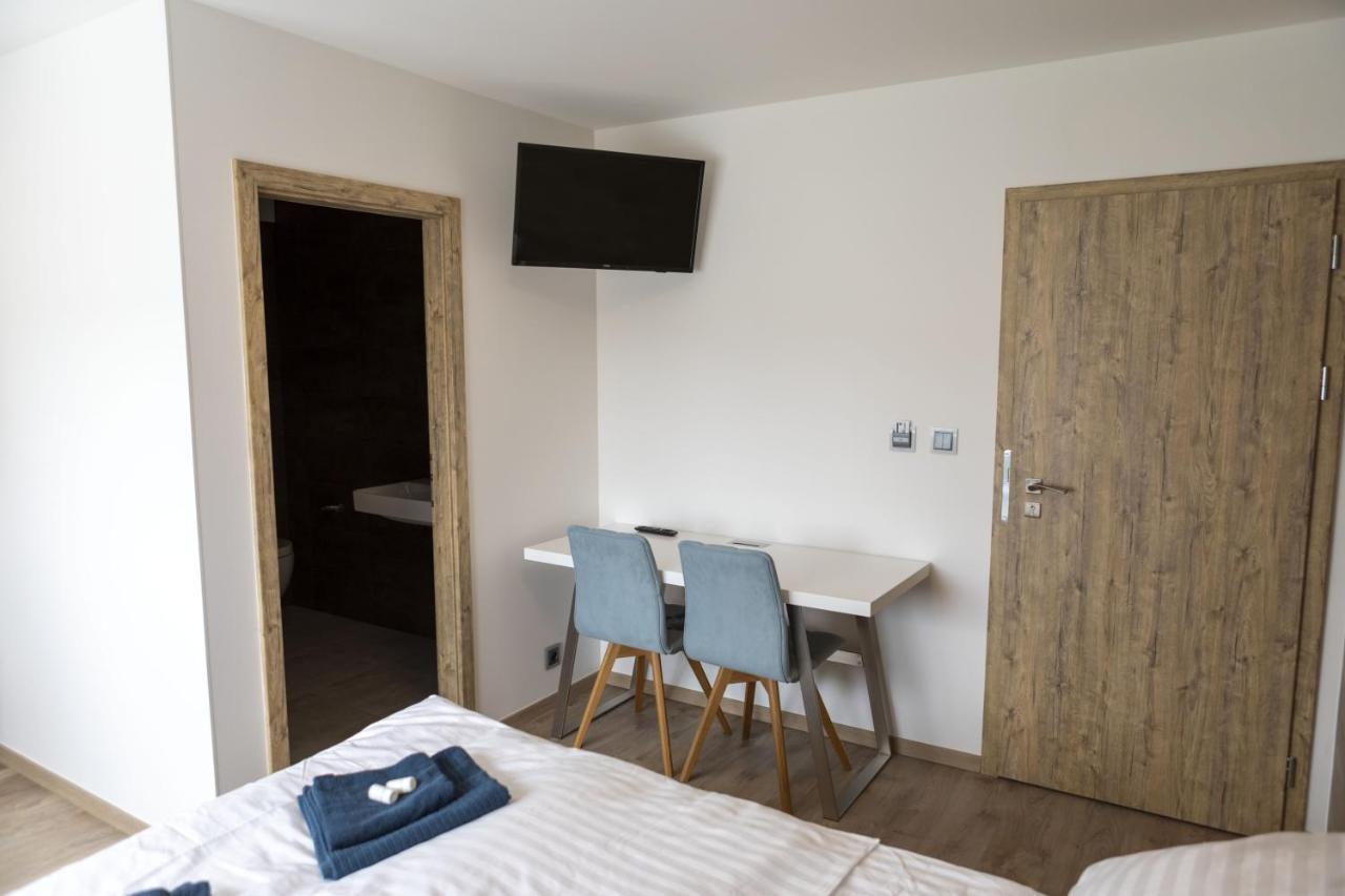 Novohradska Hotel Ceske Budejovice Ngoại thất bức ảnh