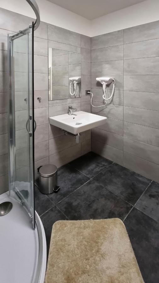 Novohradska Hotel Ceske Budejovice Ngoại thất bức ảnh