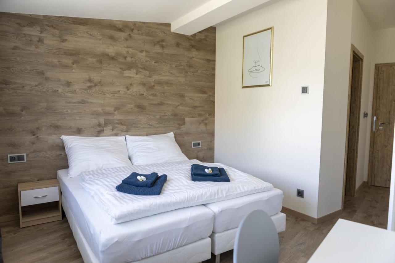 Novohradska Hotel Ceske Budejovice Ngoại thất bức ảnh